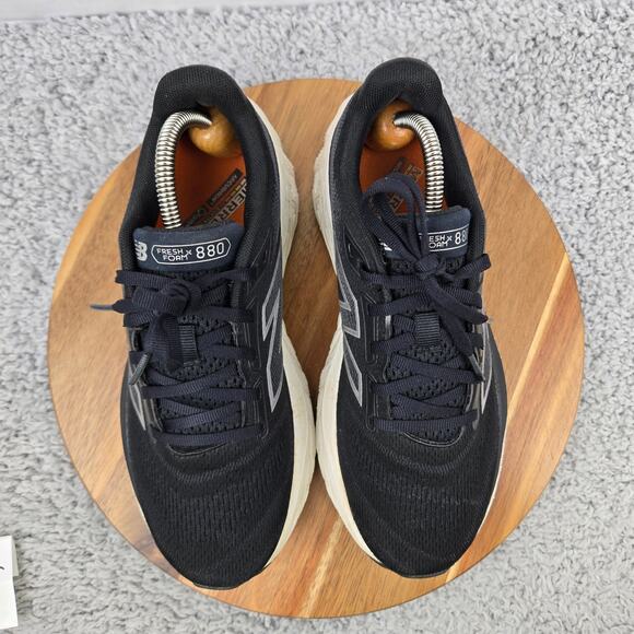 New Balance Women 9B Fresh Foam X 880v14 Black White Daily Gym Road Running Shoe - Picture 5 of 13